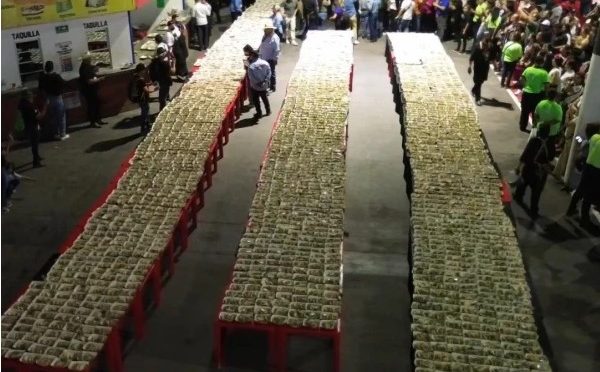 میکسیکو میں ٹیکوز کھلانے کے تہوار میں 3 عالمی ریکارڈز قائم