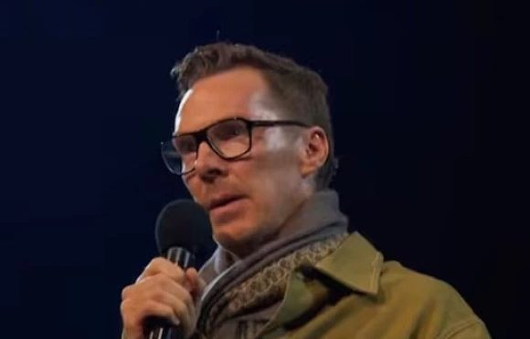 برطانوی اداکار نے جذباتی انداز میں فلسطین کیلئے نظم پڑھی، تقریب کے شرکا رو پڑے