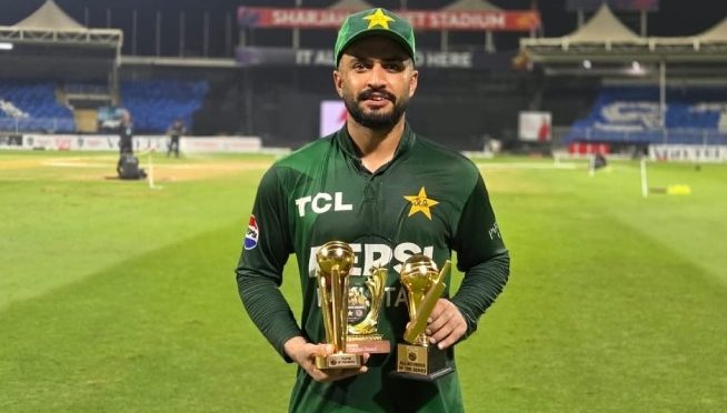 سہ فریقی سیریز میں نواز کی آل راؤنڈ کارکردگی کے ڈنکے بجنے لگے، ایشیا کپ میں امیدیں بڑھ گئیں