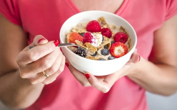 فائبر والی غذا صبح کھانے کے اہم فوائد