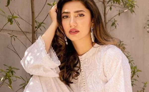 ماہرہ خان کا کراچی کی حالت زار پر افسوس کا اظہار