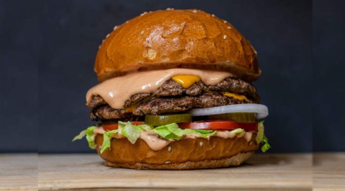 دنیا کا مہنگا ترین برگر جسے پیسے کے باوجود صرف خوش قسمت افراد ہی کھاسکتے ہیں، وجہ کیا ہے؟