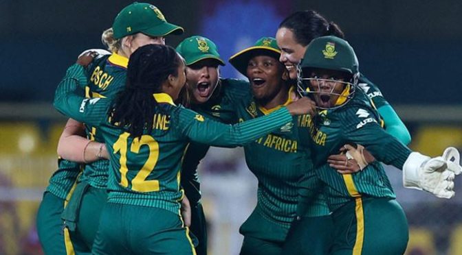 آئی سی سی ویمنز ورلڈکپ، انگلینڈ کو شکست دیکر جنوبی افریقا پہلی مرتبہ فائنل میں پہنچ گیا