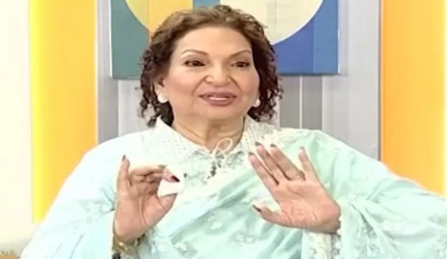 میرا کو ڈائیلاگز یاد نہیں رہتے تھے، نقل کروا کر سین مکمل کرایا، سنگیتا کا انکشاف