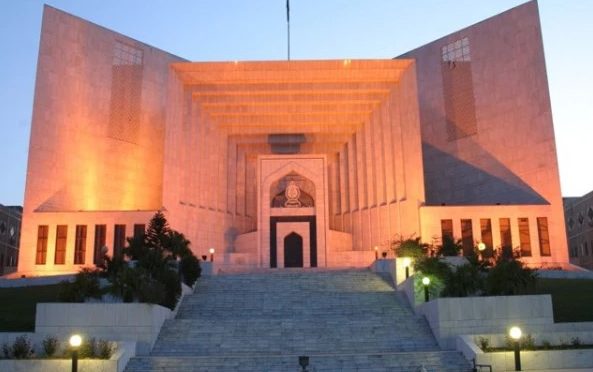 سپریم کورٹ نے 26ویں آئینی ترمیم کیخلاف درخواستوں پر سماعت براہ راست نشر کرنے کی اجازت دے دی