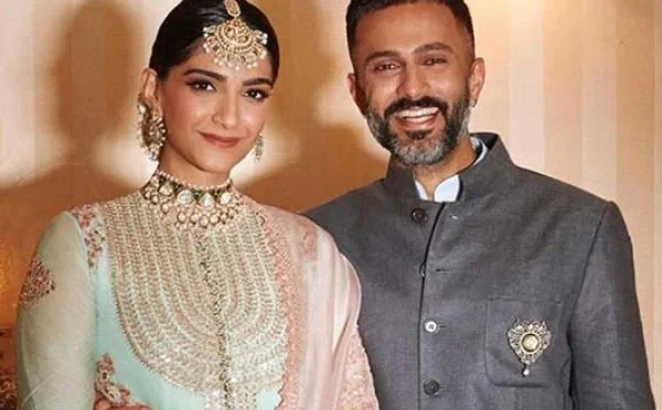 سونم کپور کے یہاں دوسری خوشخبری متوقع، کیا فلموں میں واپسی کھٹائی میں پڑگئی؟