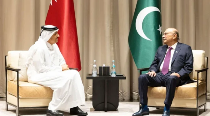 صدر زرداری کی قطری وزیراعظم سے ملاقات، دوطرفہ تجارت، سرمایہ کاری پر تبادلہ خیال