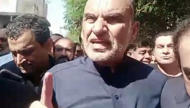 کوہستان اسکینڈل: پشاور ہائیکورٹ کا اعظم سواتی کو دس دن تک گرفتار نہ کرنے کا حکم