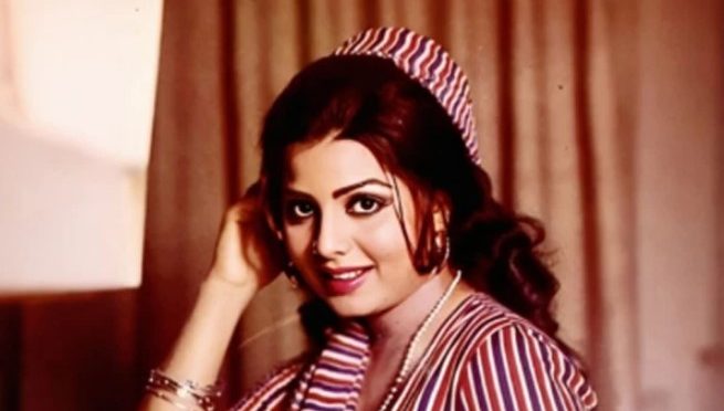 معروف بھارتی گلوکارہ و اداکارہ انتقال کر گئیں