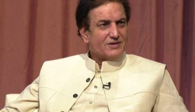 خلیل الرحمٰن قمر کو نازیبا ویڈیو وائرل کرنے کی دھمکی، ڈیڑھ کروڑ تاوان کا مطالبہ