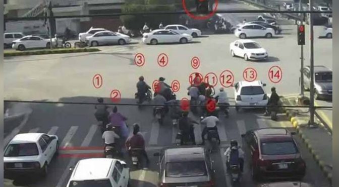 وزیراعلیٰ پنجاب نے لاہور میں ٹریفک نظام کی بہتری کیلئے20جدید ترامیم مقرر کردیں