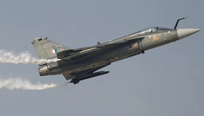 بھارتی میڈیا نے تیجس حادثہ کا ذمہ دار امریکا کو ٹھہرا دیا