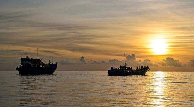 ملائیشیا اور تھائی لینڈ کی سرحد پر تارکین وطن کی کشتیاں ڈوبنے سے 300 افراد لاپتہ