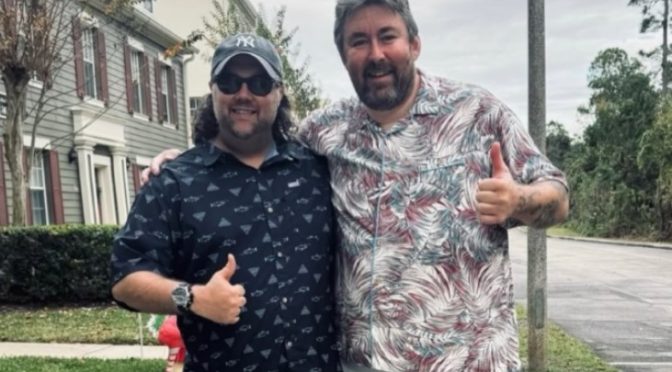 معروف یوٹیوبر ایڈم دی وو گھر میں مردہ پائے گئے، موت کی وجہ کیا تھی؟