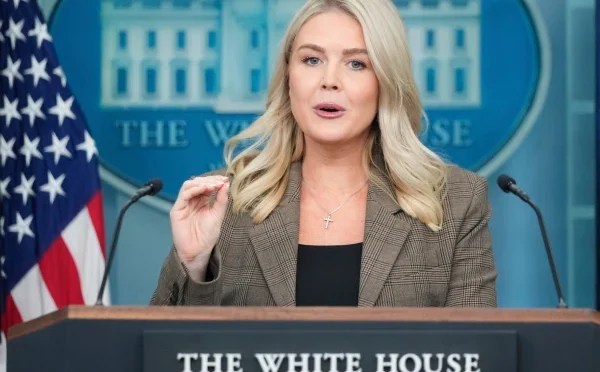 امریکا کا افغانستان سے آنے والے تارکین وطن کی دوبارہ جانچ کا فیصلہ