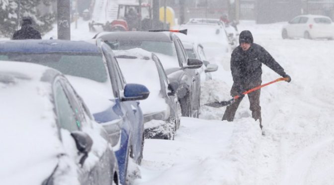 روس: ماسکو میں رواں ماہ 146سالہ ریکارڈ کی پانچویں سخت برف باری