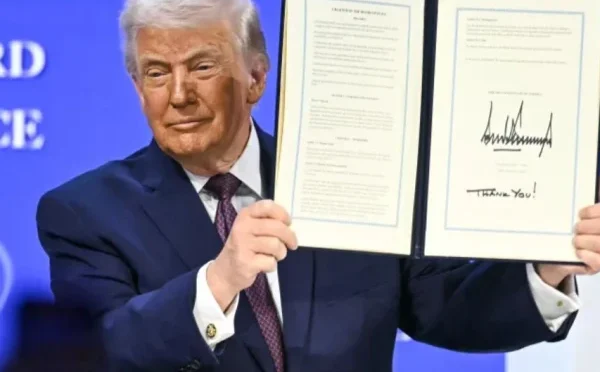 ٹرمپ کے ’بورڈ آف پیس‘ کا آغاز، 20 عالمی رہنماؤں نے امریکی صدر کے ساتھ چارٹر پر دستخط کر دیے