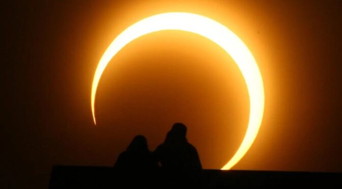 رواں سال کا پہلا سورج گرہن 17 فروری کو ہوگا، کیا پاکستان میں دیکھنا ممکن ہوگا؟