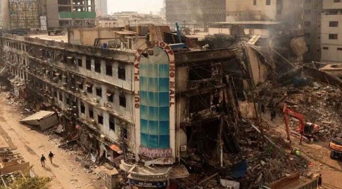 کراچی: جوڈیشل کمیشن کے گل پلازہ کے دورے اور سوالات کی اندرونی کہانی سامنے آگئی