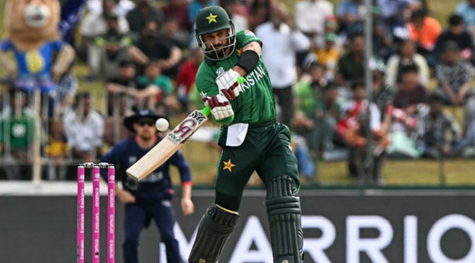 ٹی 20 ورلڈکپ: صاحبزادہ فرحان کی سنچری، پاکستان کا نمیبیا کو جیت کیلئے 200 رنز کا ہدف