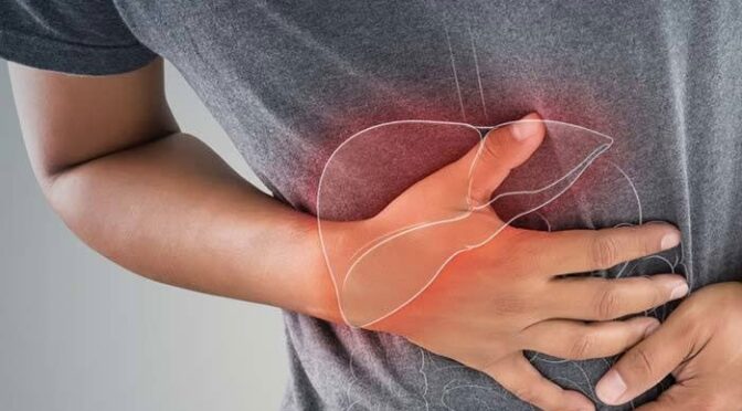 جگر کے لیے نقصان دہ غذائیں جو اکثر افراد بہت شوق سے استعمال کرتے ہیں