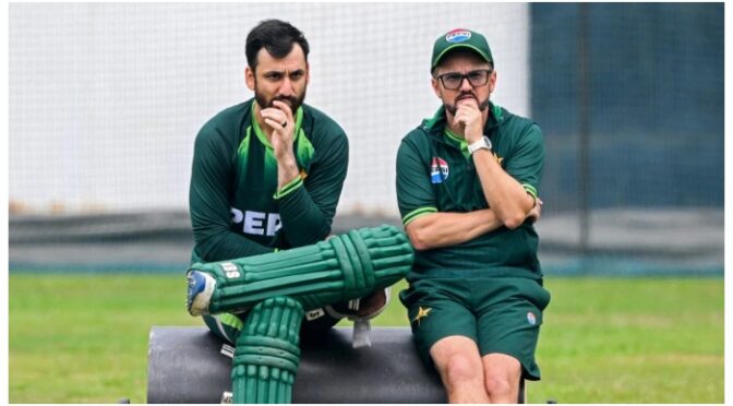 ٹی ٹوئنٹی ورلڈکپ: سلمان آغا اور مائیک ہیسن کی سلیکشن کا خمیازہ پاکستان کو بھگتنا پڑا