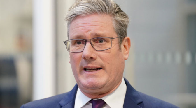 برطانیہ: ایپسٹین فائلز میں تصویر سامنے آنے پر وزیراعظم کا سابق شہزادے سے گواہی دینے کا مطالبہ