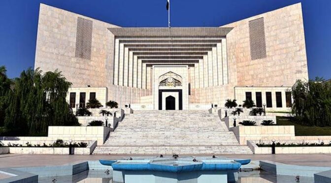 سپریم کورٹ: 1992 کے مبینہ زبانی معاہدے پر زمین منتقلی کا حکم کالعدم قرار