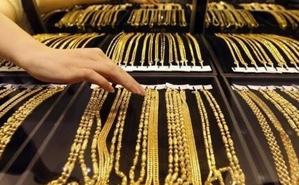 سونے کی قیمت میں 5روزہ وقفے کے بعد بڑی کمی