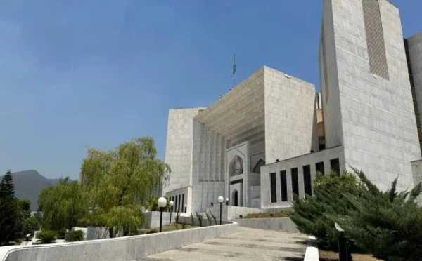 سپریم کورٹ؛ مقدمے میں ذات پات و مذہبی شناخت کے ذکر پر پابندی، عمر قید کی سزا 15 سال میں تبدیل