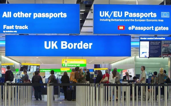 دوہری شہریت والے برطانوی شہریوں کیلئے نیا سخت قانون لاگو