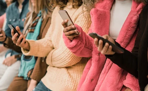 گوگل نے اینڈرائیڈ فون صارفین کو بڑے خطرے سے خبردار کردیا