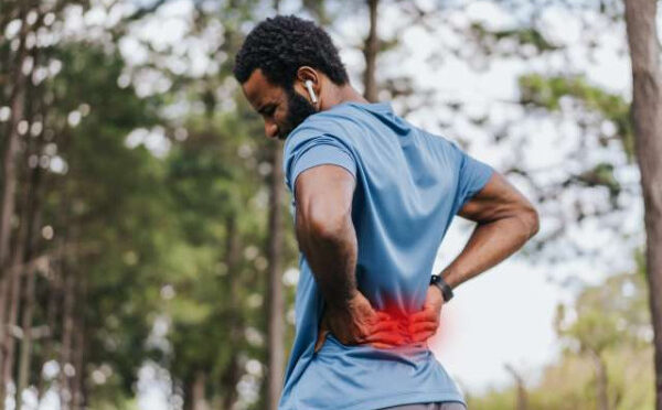 کمر  درد سے نجات ممکن،  مؤثر علاج اور احتیاطی تدابیر