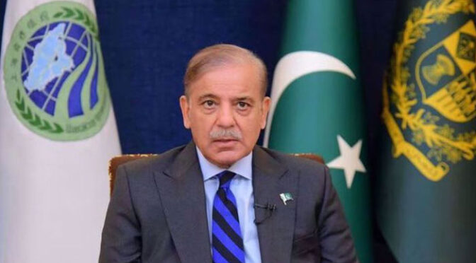 بین الاقوامی مارکیٹ میں تیل کی قیمتیں بڑھنے کا معاملہ، وزیراعظم نے کمیٹی تشکیل دیدی