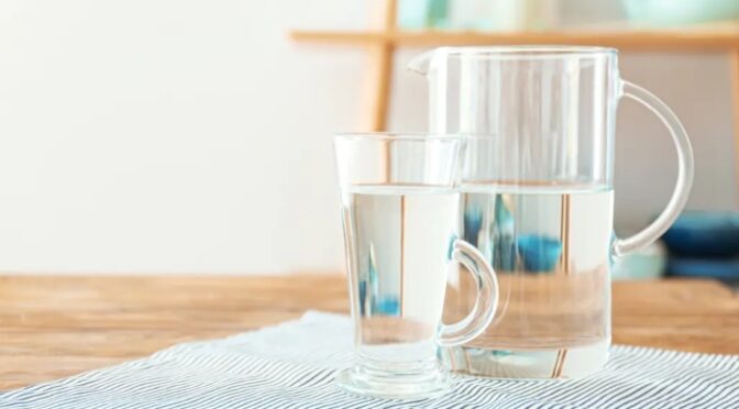 ٹھنڈا یا گرم، صحت کے لیے کونسا پانی زیادہ بہتر؟