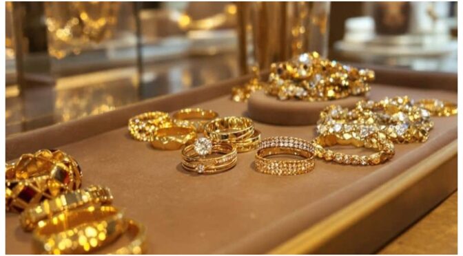 پاکستان میں فی تولہ سونا کتنے میں فروخت ہورہا ہے؟