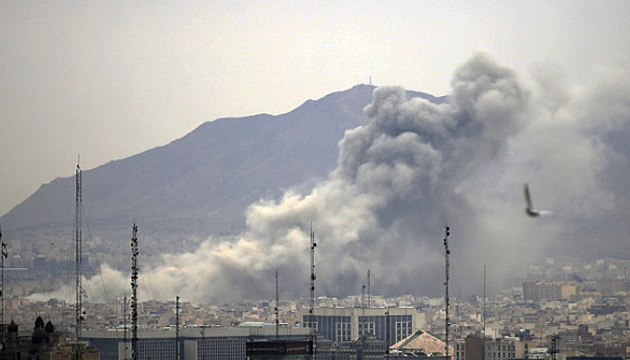 اصفہان دھماکوں سے گونج اٹھا، امریکی صدر ڈونلڈ ٹرمپ نے ویڈیو سوشل میڈیا پر شیئر کردی