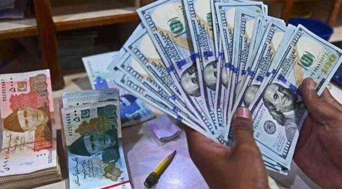 روپے کی قدر میں بہتری، انٹربینک میں ڈالر مزید سستا ہوگیا