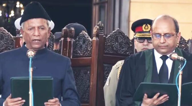 ن لیگی رہنمانہال ہاشمی نے گورنر سندھ کے عہدے کا حلف اٹھا لیا