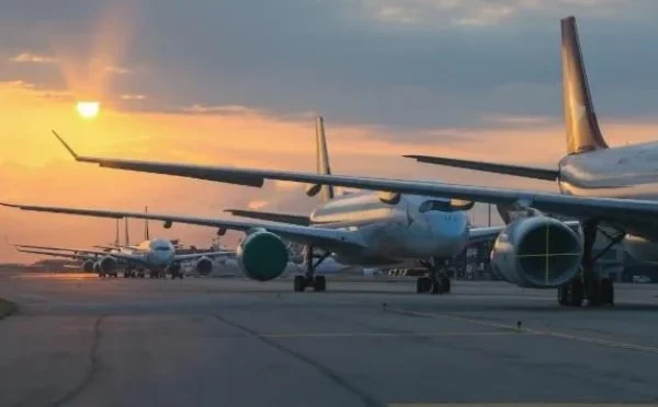 جیٹ فیول مہنگا ہونے سے فضائی کرایوں میں بھاری اضافے کا خدشہ