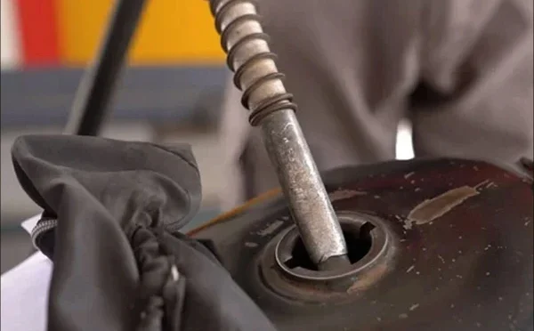 موٹر سائیکلز کیلیے پیٹرول کا کوٹہ مقرر کرنے سے متعلق تجویز سامنے آگئی