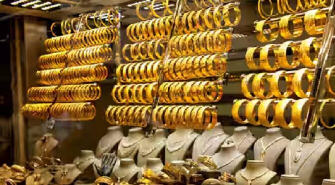 عالمی و مقامی گولڈ مارکیٹس میں سونے کی قیمت میں کمی جاری