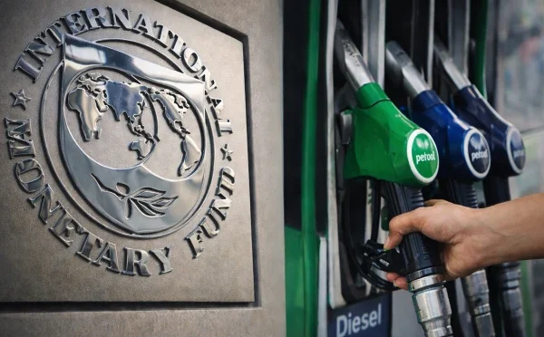 آئی ایم ایف کا پاکستان سے پیٹرول اور ڈیزل فوری مہنگا کرنے کا مطالبہ