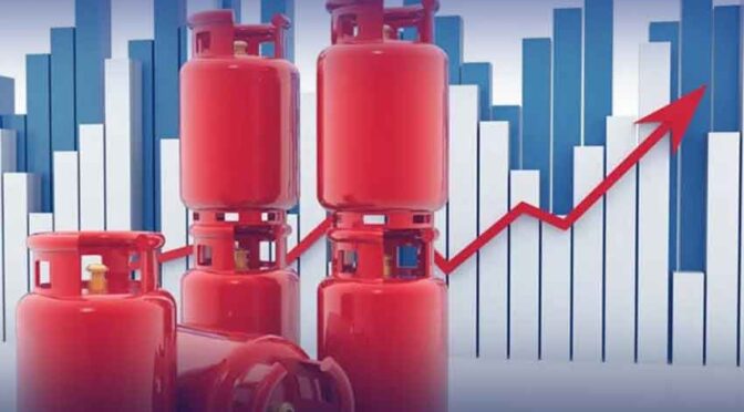 اوگرا نے ایل پی جی کی اضافی قیمت کی وصولی کا نوٹس لے لیا