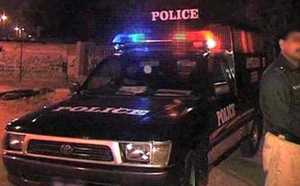 کراچی، لیاقت آباد سی ایریا میں پولیس مقابلے میں دو اسٹریٹ کرمنلز زخمی حالت میں گرفتار