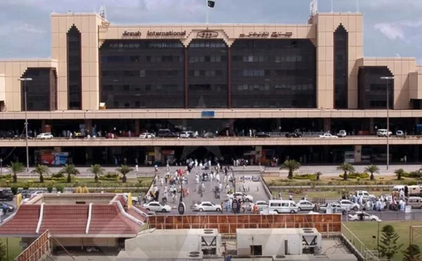 ملک کے بین الاقوامی ایئرپورٹس سے  آج مشرق وسطی کی 130  پروازیں منسوخ