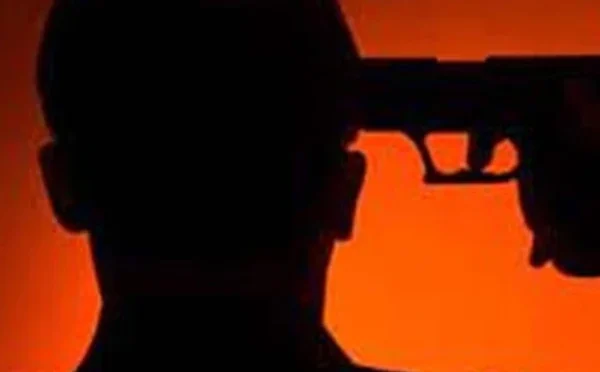 کراچی: بیوی سے جھگڑے پر وکیل نے خود کو گولی مار کر خودکشی کرلی