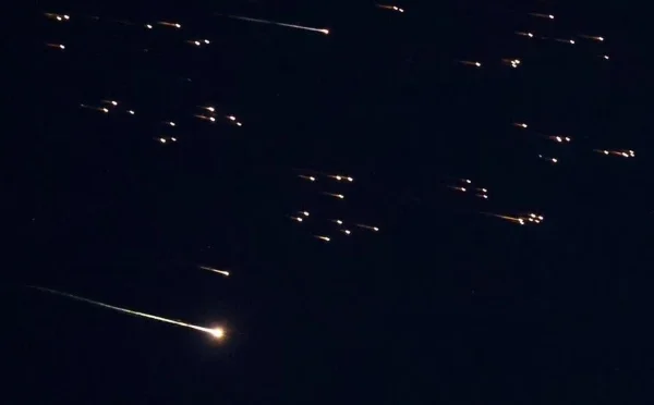 ایران کے تل ابیب پر تابڑ توڑ حملے، اسرائیلی  شیلٹرز  میں چھپنے پر مجبور