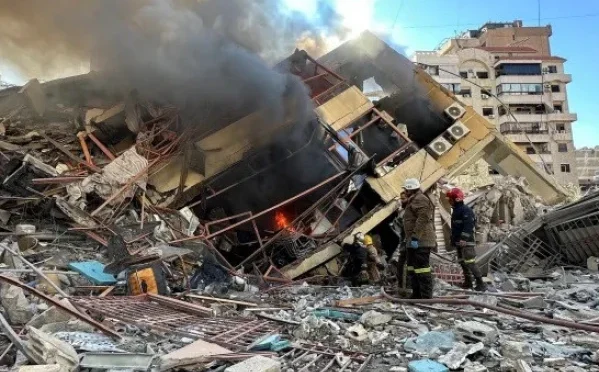 اسرائیل پر میزائل حملوں میں درجنوں افراد زخمی