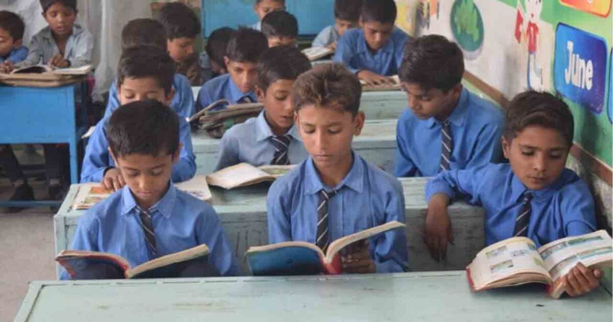 تعلیم نئے تعلیمی سال کا آغاز، موسم گرما کی چھٹیاں 2 ماہ ہونے کا امکان